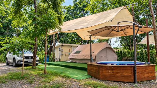 Riverside Glamping Resort Kanchanaburi in Kanchanaburi City
