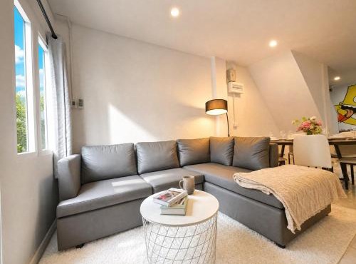 Cozy & Bright 4 BR House near Khao San Road in Bangkok