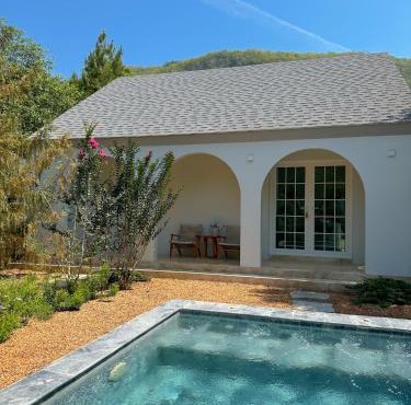Pasom Khaoyai - Private Onsen Villa with Mountain View