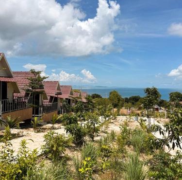 Sunrise Bungalows in Koh Rong