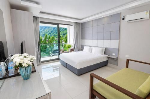 Sunset Beach Hotel - Adults Only