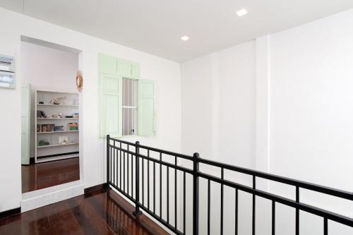 Heritage Family Home Spacious & Central Location in Bangkok