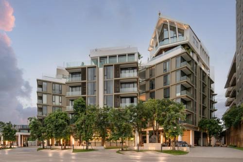TheCommune in Phnom Penh