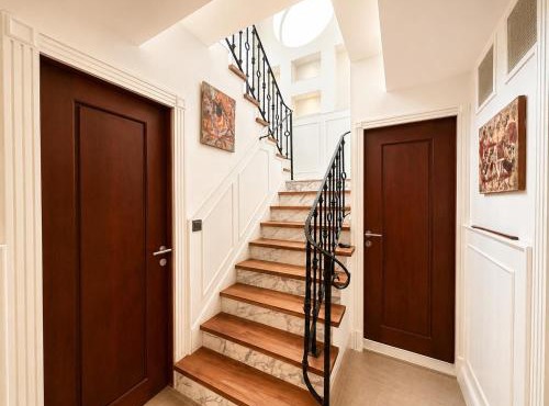 Phnom Penh - 4 Bedroom Luxury Town House in Phnom Penh