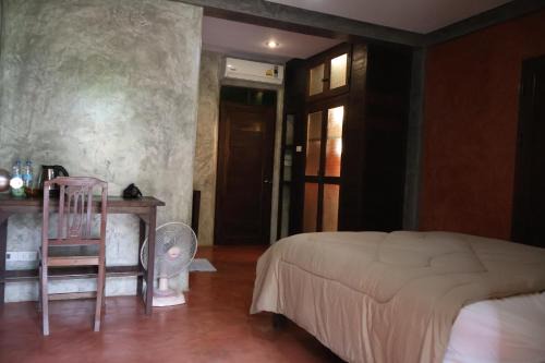 Baan Hugnam Homestay - แม่ออน
