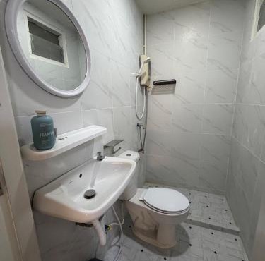 Near the old town Japanese style 2 bedrooms cooking allowed best choice for travel free parking near the old town near Nimman Road free airport pick up over 1 week reservation