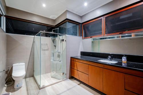 THE ULTIMATE GRAND PRIVATE ESTATE FOR RENT A Rare Sanctuary of Prestige & Privacy in Hua Hin