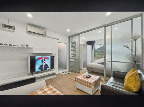 Dcondo Kathu - Top Floor 1 Bdr Condo with shared Pool