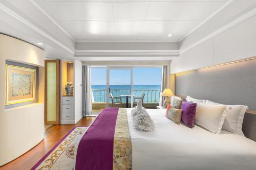Royal Wing Suites & Spa Pattaya in Pattaya South