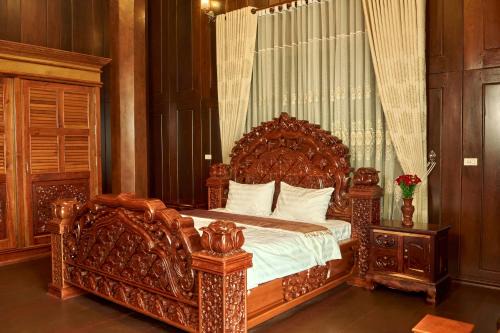 Heritage Village Resort in Kampot