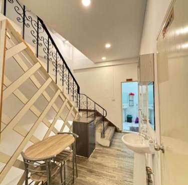 Comfy Crib Hostel in Bangkok