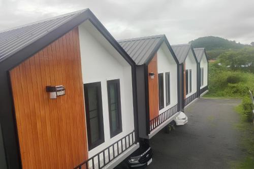 N&N HOUSE Laem Hin