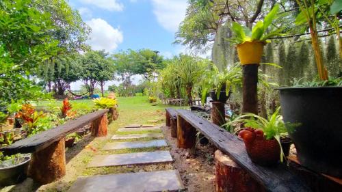 Metha Country View Homestay Singburi