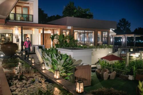 RatiLanna Riverside Spa Resort