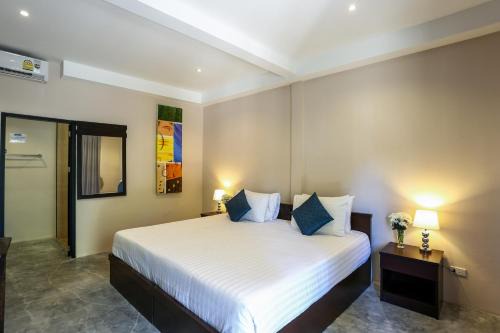 Naiharn Beach Resort - SHA Plus Extra